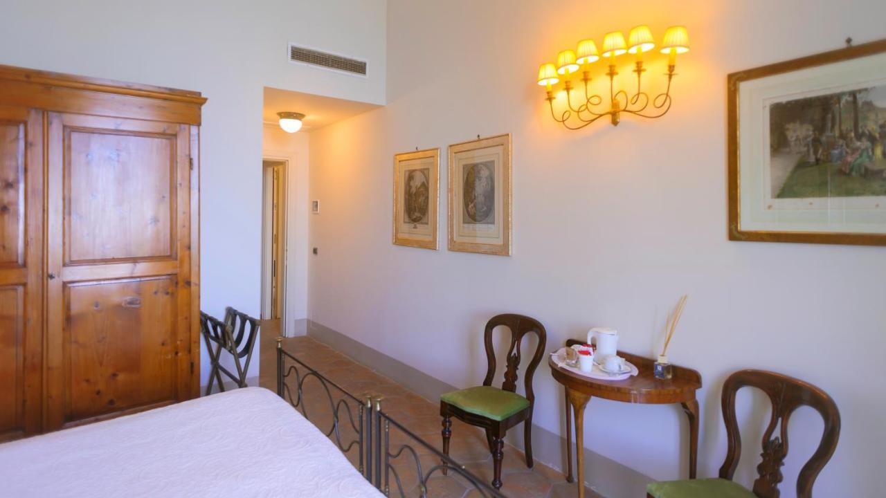 Hotel Villa Ottone Portoferraio Eksteriør bilde